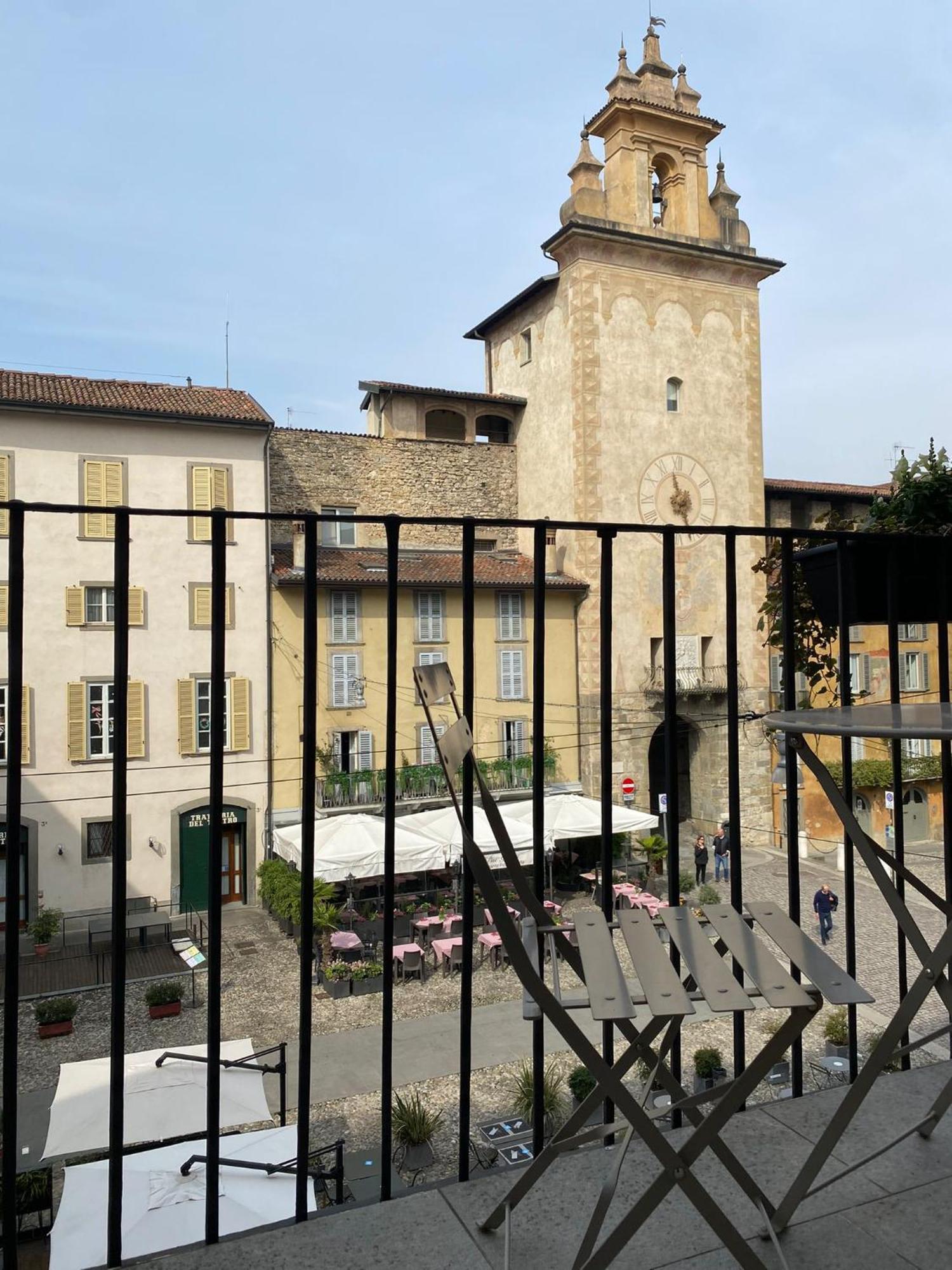 Piazza Mascheroni Home Bergame Extérieur photo